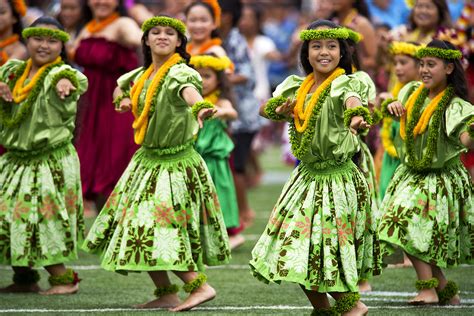 'hula dance' Search .